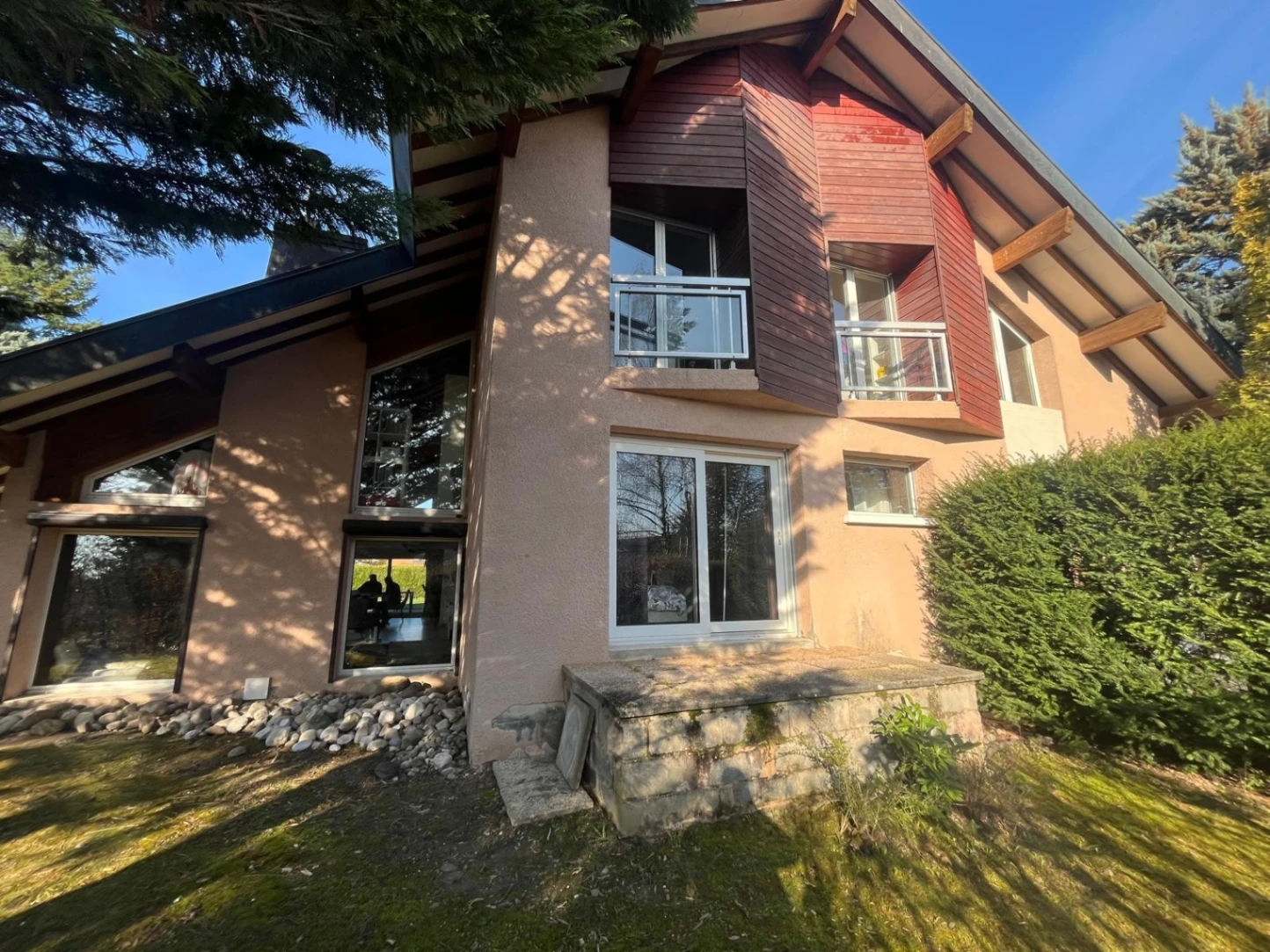 photo-ravalement-facade-sauverny-avant